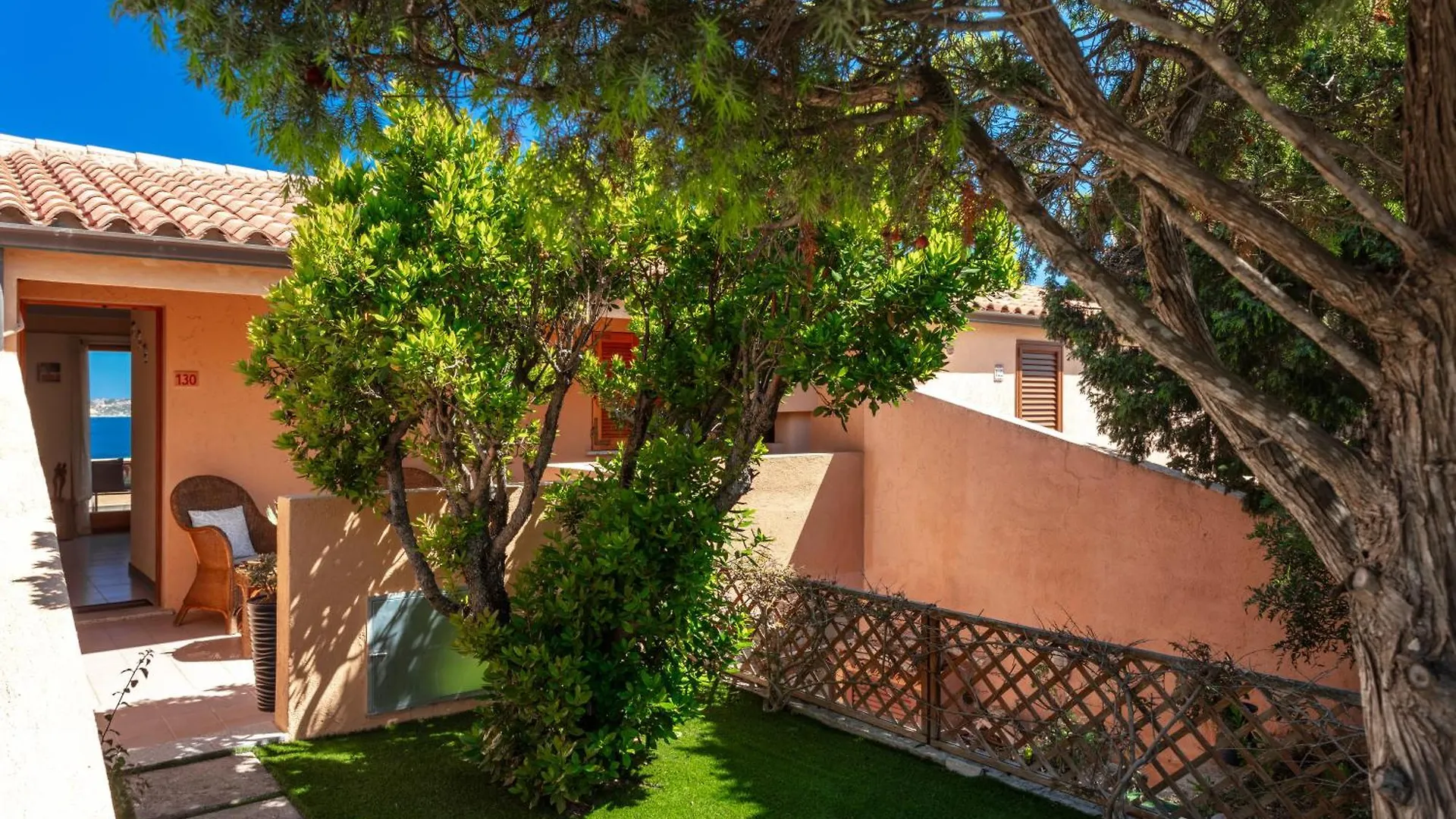 Villa Horizon Palau 0*,